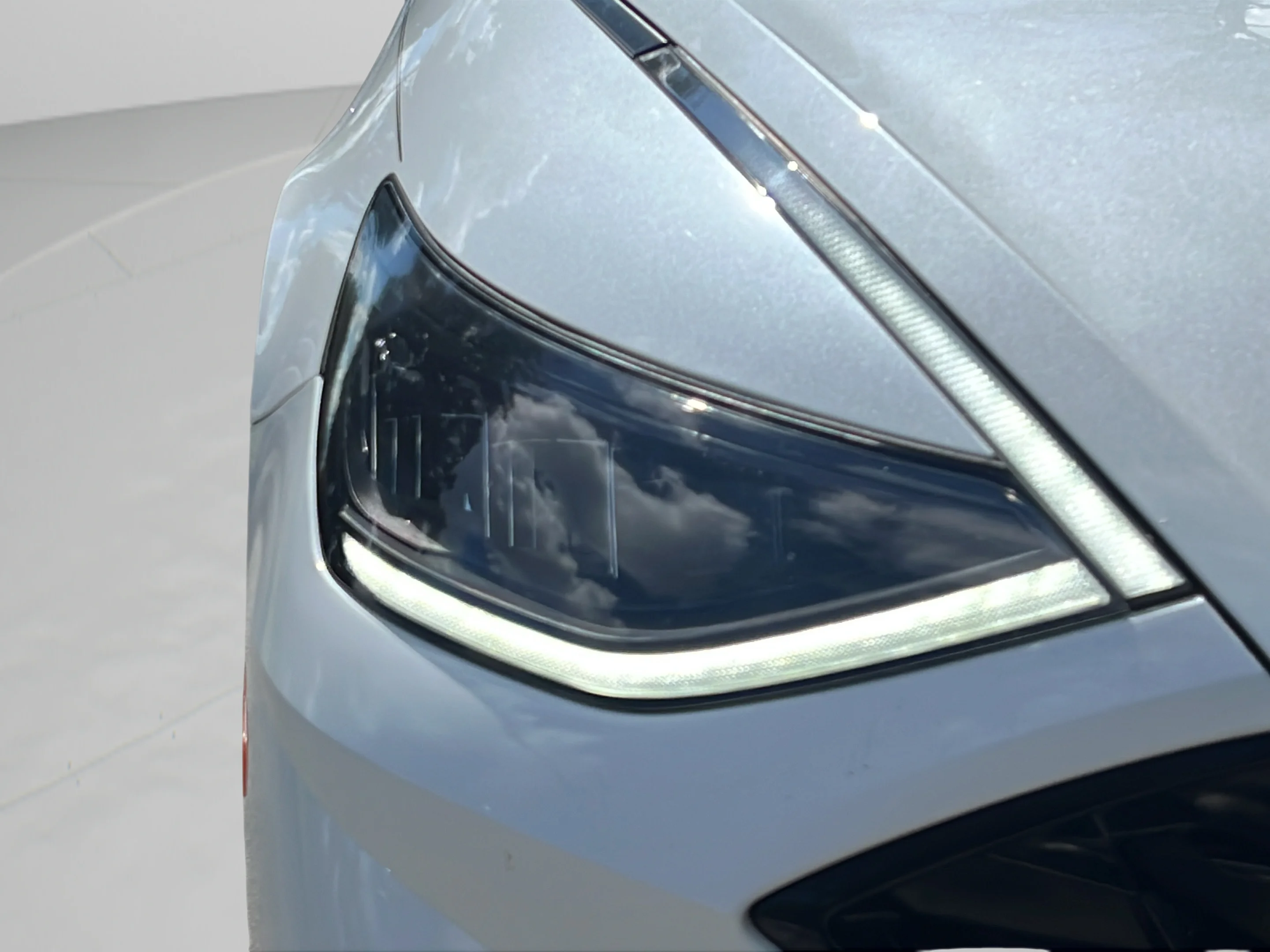 Used 2020 Quartz White Hyundai SEL Plus image 24