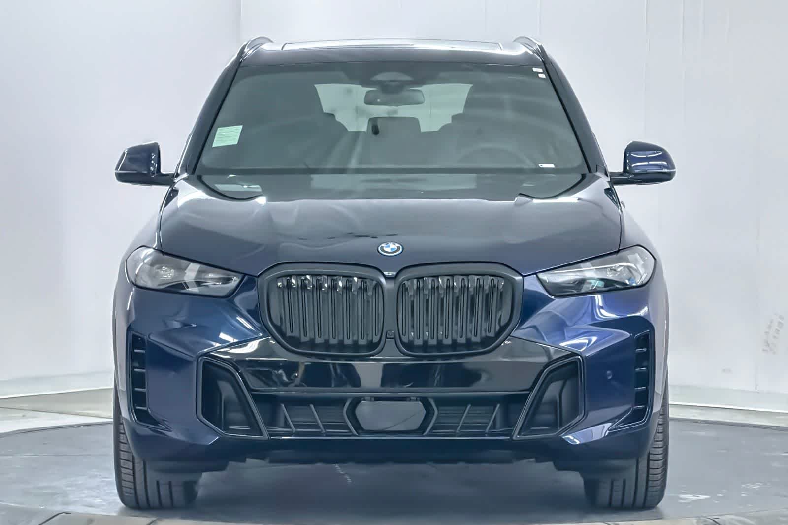 New 2026 Tanzanite Blue II Metallic BMW xDrive50e image 10