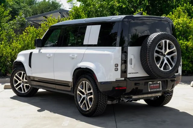 2025 Land Rover Defender V8 - Photo 13