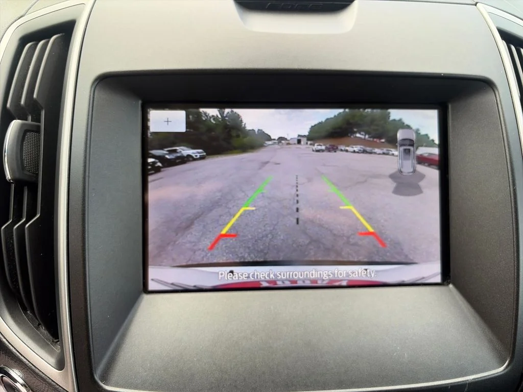 Used 2020 Oxford White Ford SEL image 20