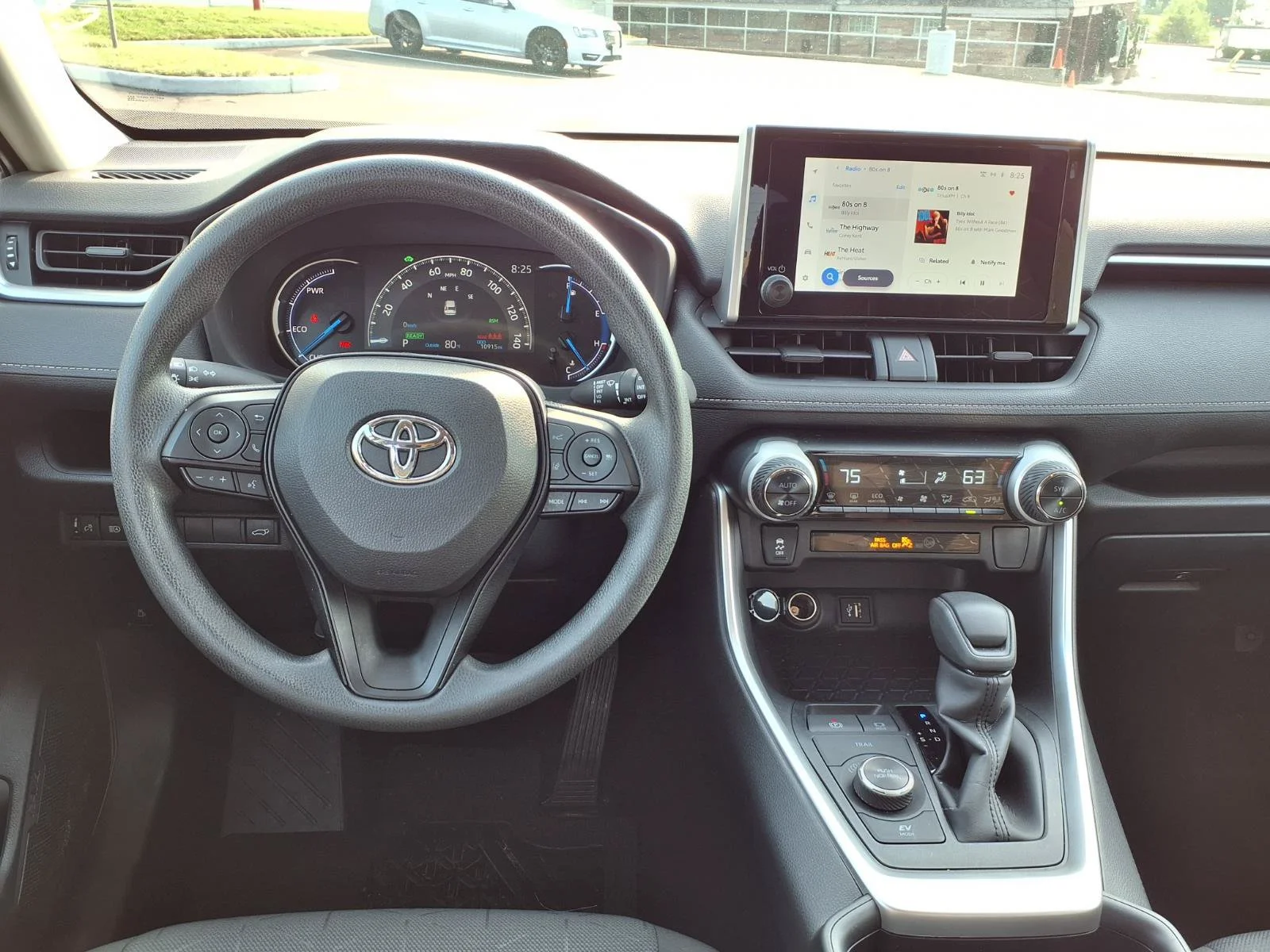 Certified Used 2025 Ice Toyota Hybrid XLE image 5