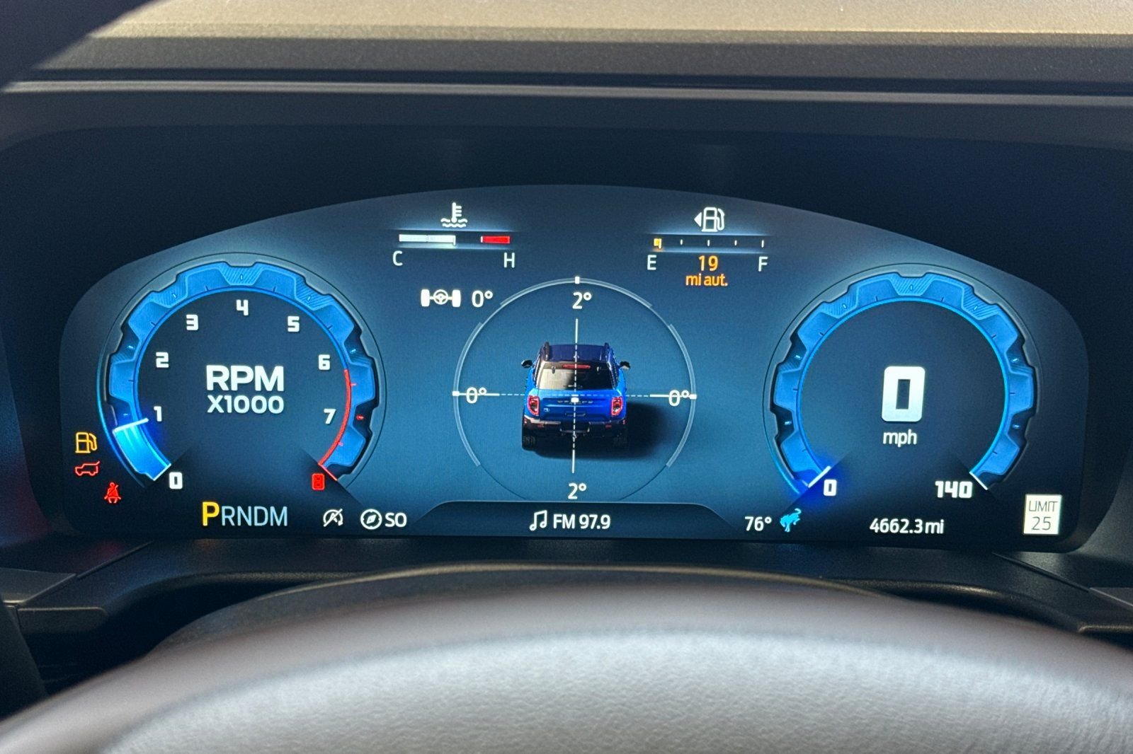 Used 2025 White Ford Badlands image 33