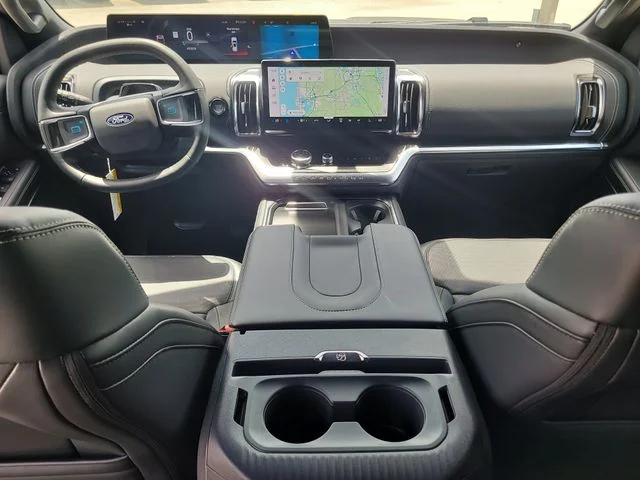 New 2027 Gray Ford Platinum image 19