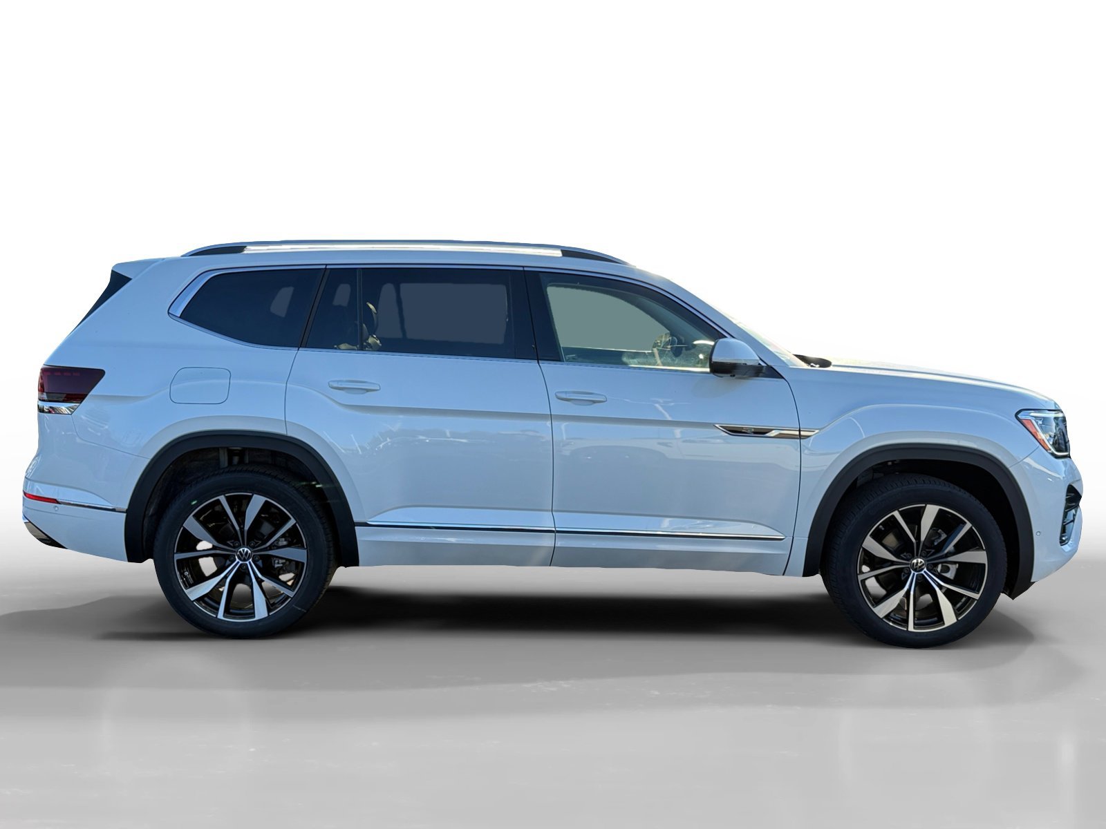 2025 Volkswagen Atlas SEL Premium R-Line - Photo 6