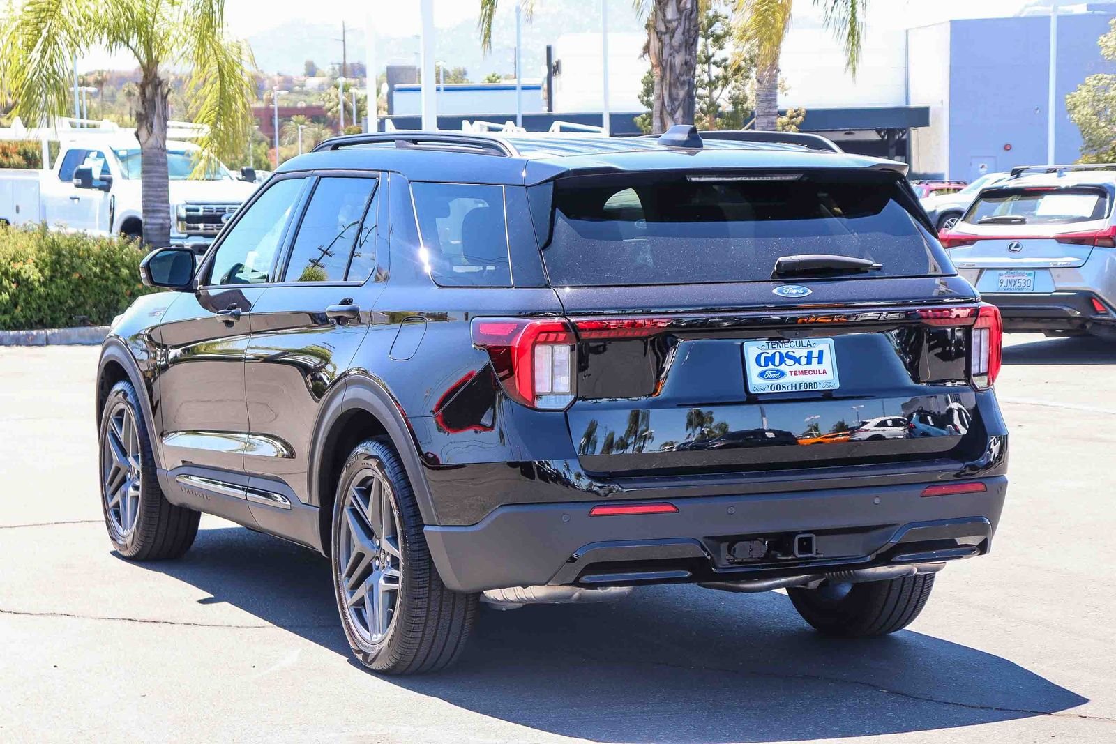 New 2026 Agate Black Metallic Ford ST-Line image 6