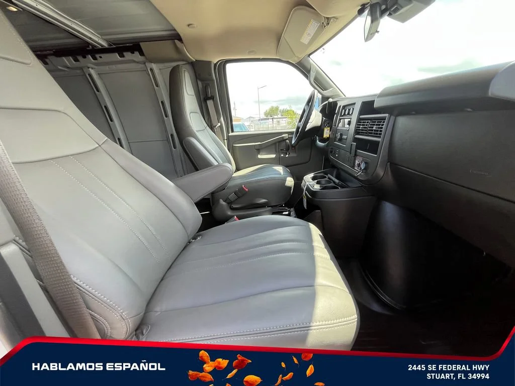 New 2026 Summit White GMC Work Van image 14