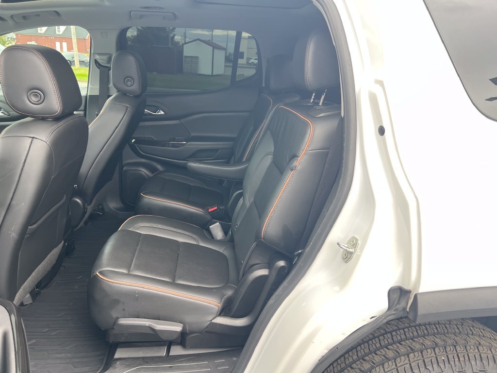 Used 2021 White GMC AT4 image 22