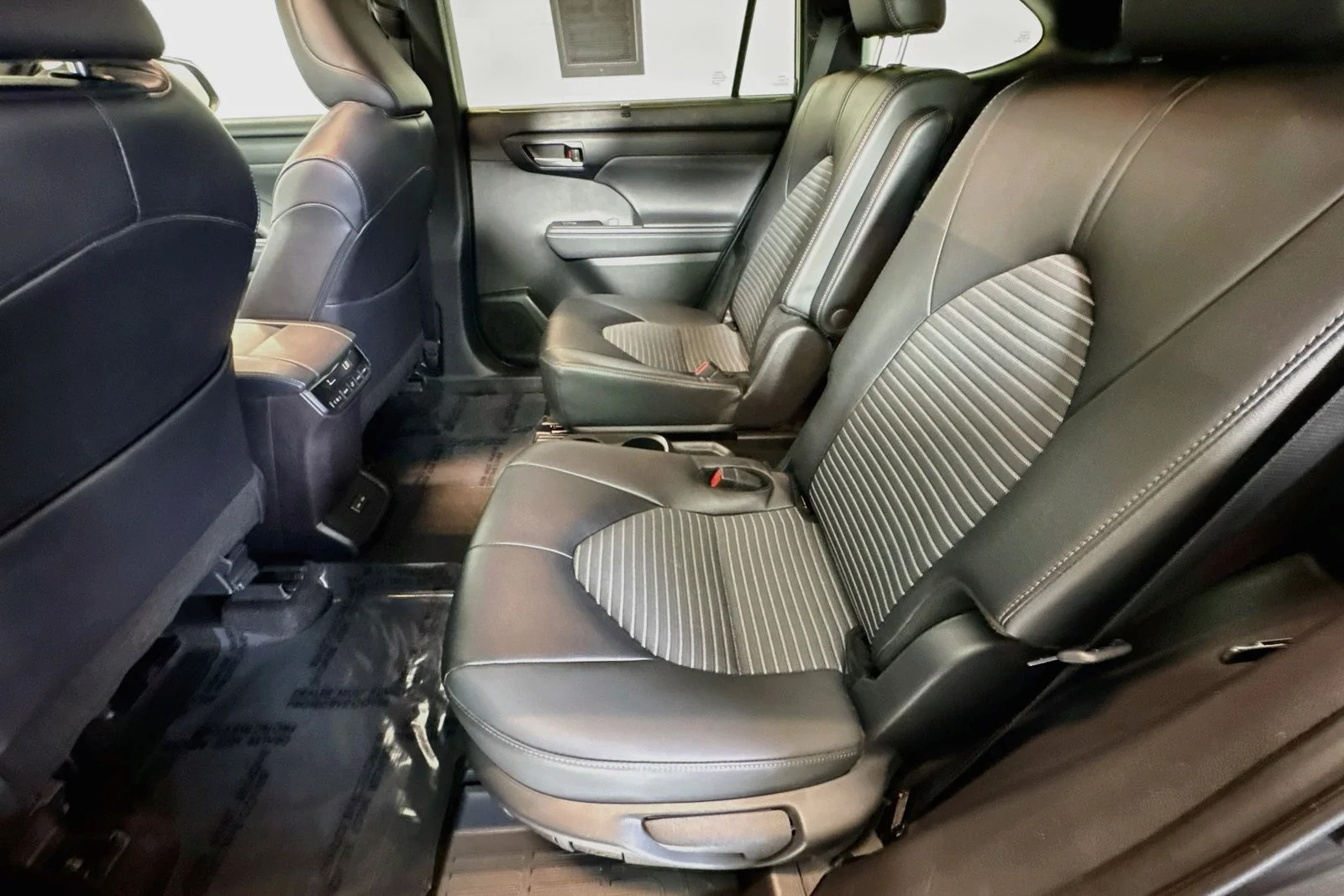 Used 2025 Gray Toyota XSE image 23