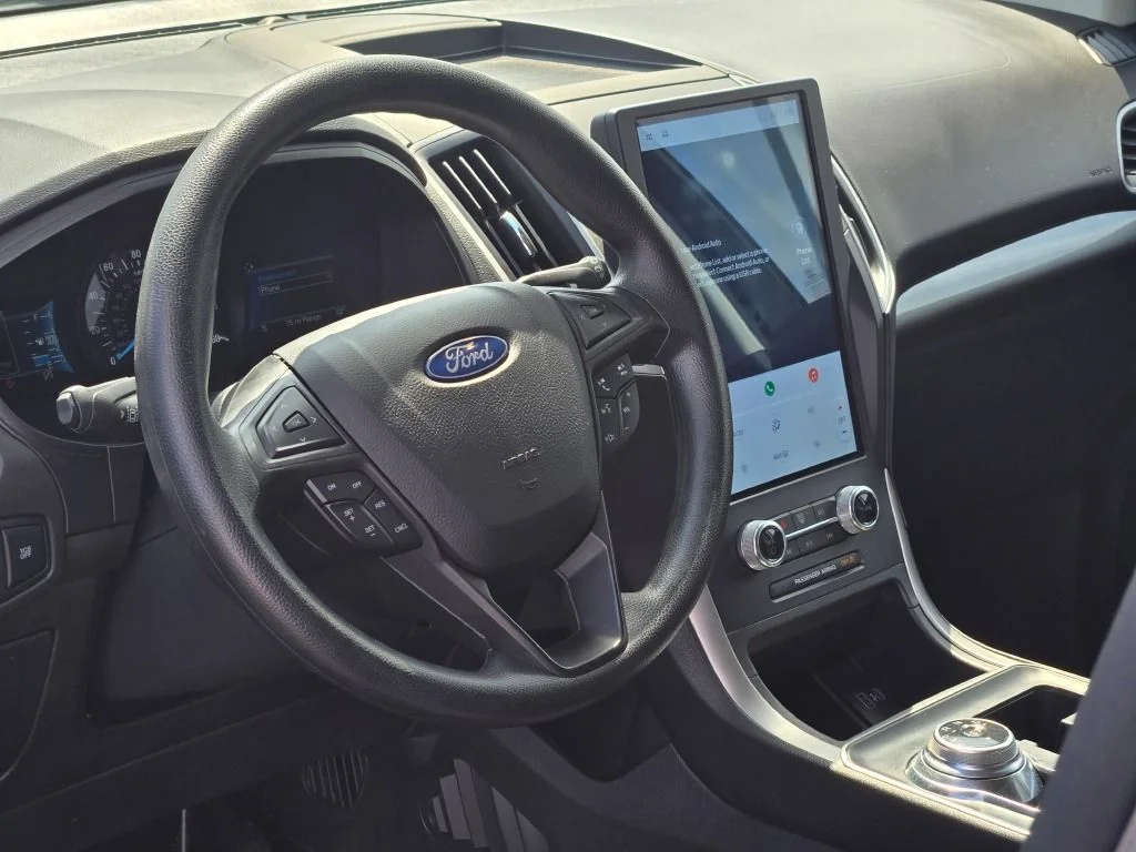 Used 2022 Gray Ford SE image 21