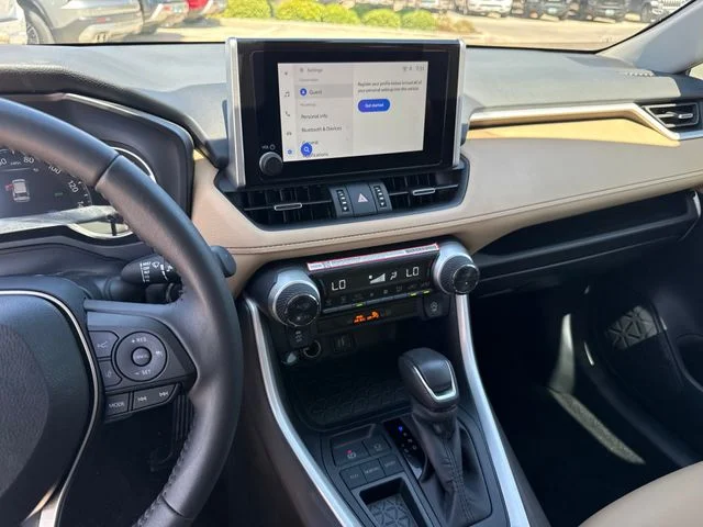 Certified Used 2025 RED MC. Toyota XLE Premium image 18