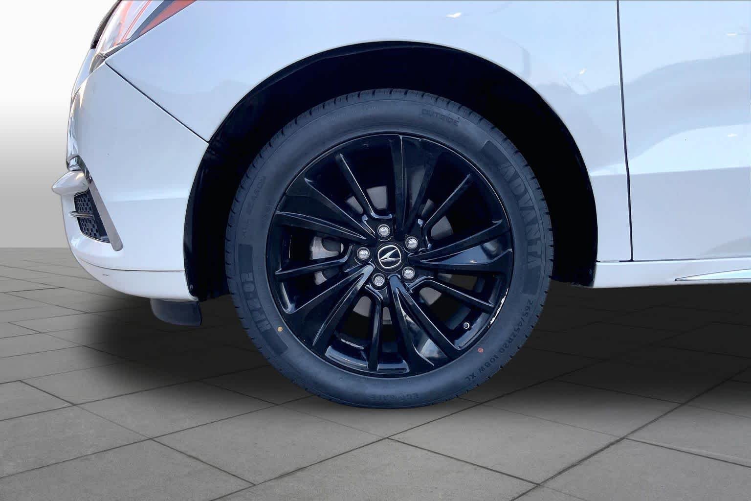 Used 2020 Platinum White Pearl Acura with Advance Package image 11