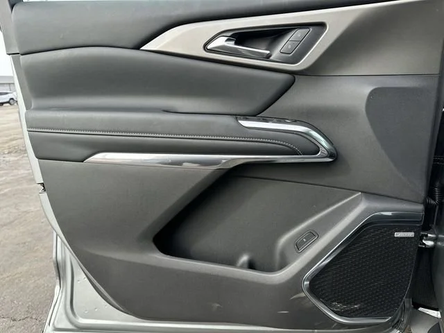New 2026 Sterling Gray Metallic Chevrolet LT image 23