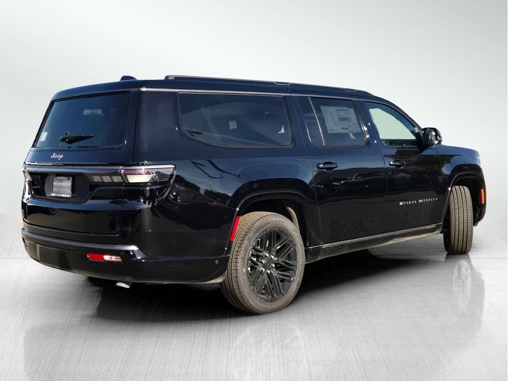 New 2026 High Gloss Black Exterior Paint Jeep Limited Reserve image 4