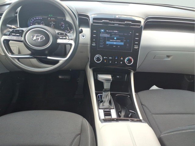 Used 2022 Quartz White Hyundai SEL image 15