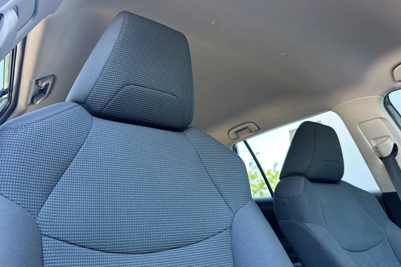 Used 2021 Gray Toyota LE image 17