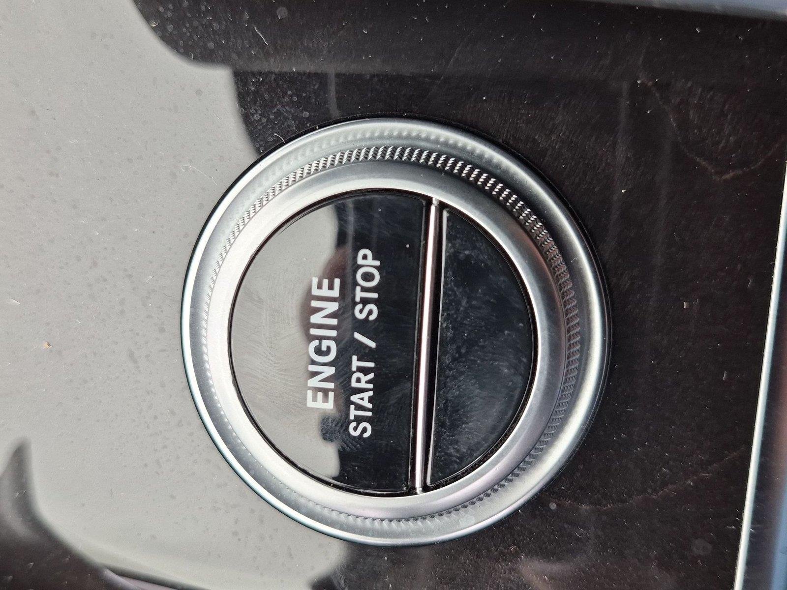 Used 2025 Obsidian Black Metallic Mercedes-Benz S 580e image 29