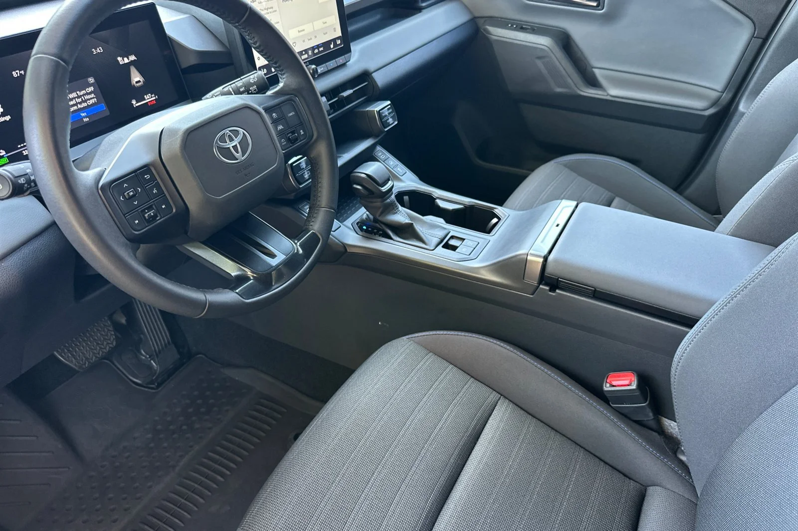 2026 Toyota RAV4 Plug-in Hybrid SE - Photo 18