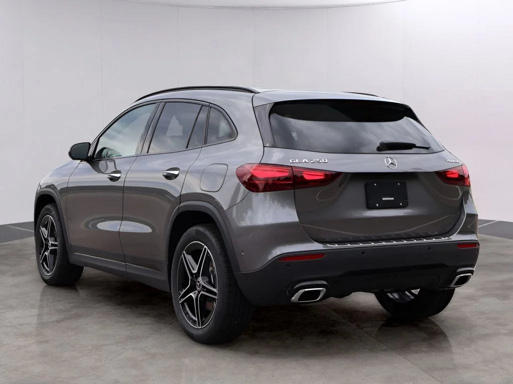 New 2026 Mountain Gray Metallic Mercedes-Benz GLA 250 image 5