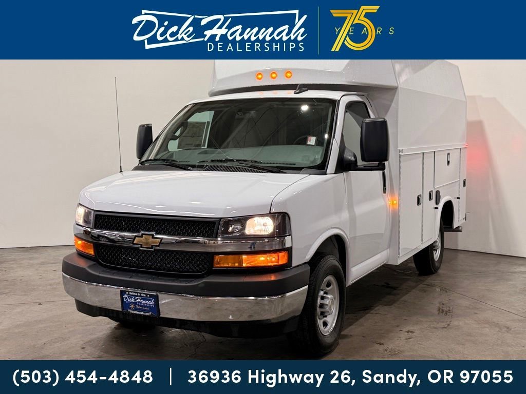 2025 Chevrolet Express 3500 139" WB's photo