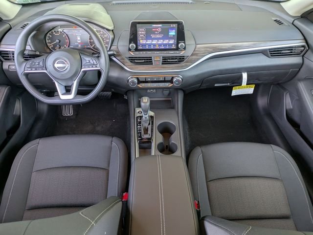 2025 Nissan Altima SV - Photo 7