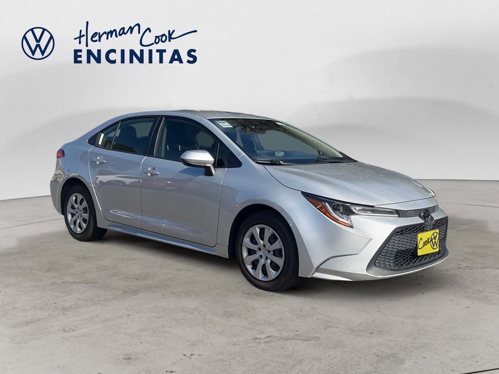 Used 2022 Classic Silver Metallic Toyota LE image 7