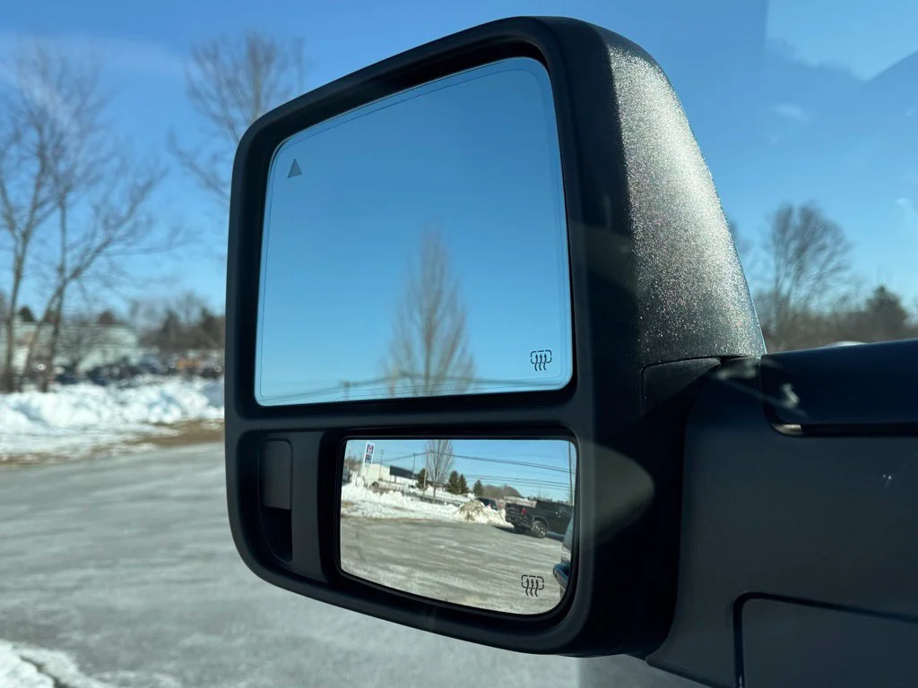 2026 RAM 3500 Laramie - Photo 11