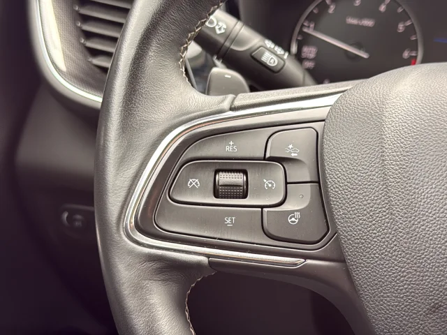Used 2022 White Buick Preferred image 16