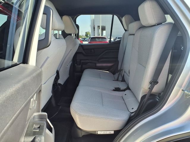 Used 2025  Toyota SR5 image 24