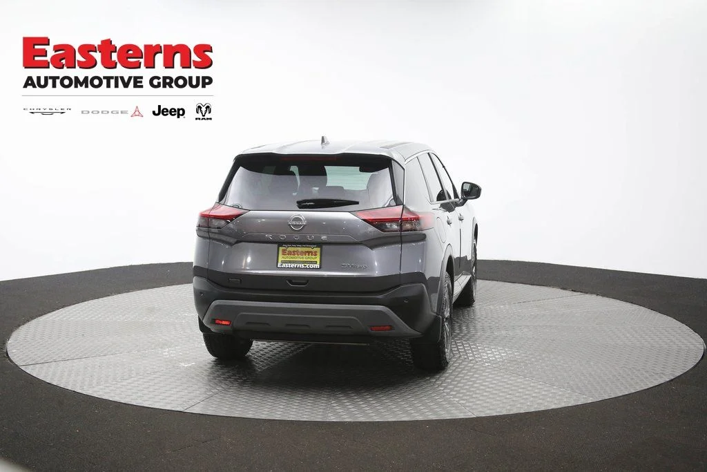 Used 2023 Gray Nissan SV image 38