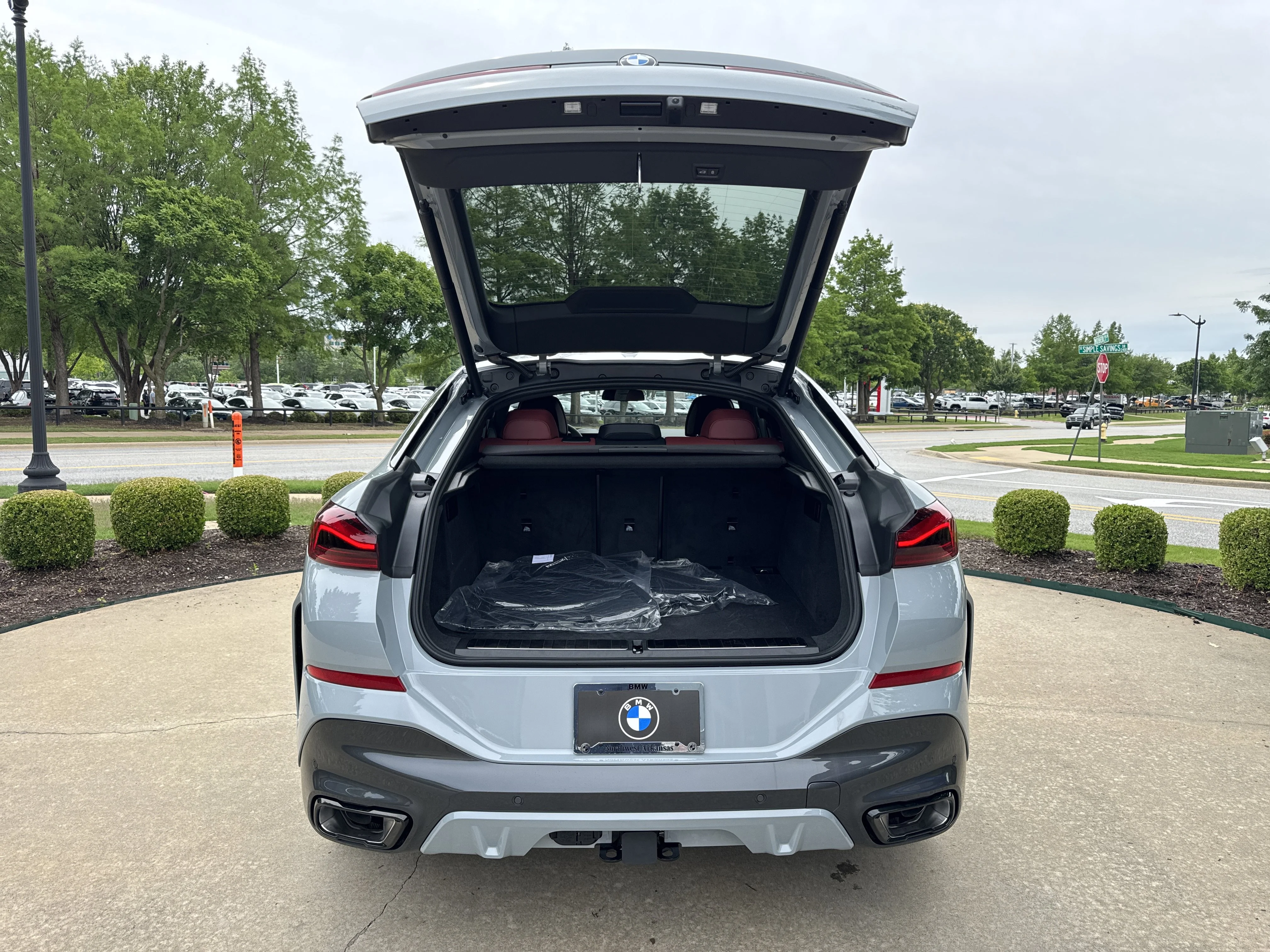 New 2027 0C4P Brooklyn Grey Metallic BMW xDrive40i image 24