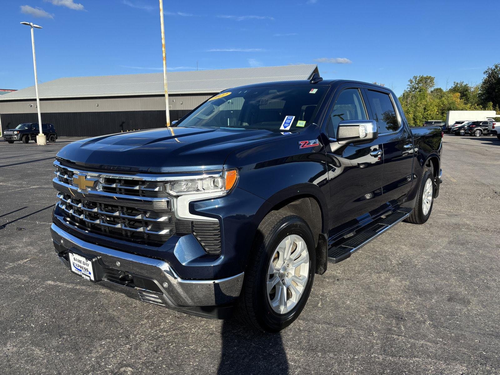 Used 2022 Northsky Blue Metallic Chevrolet LTZ image 3
