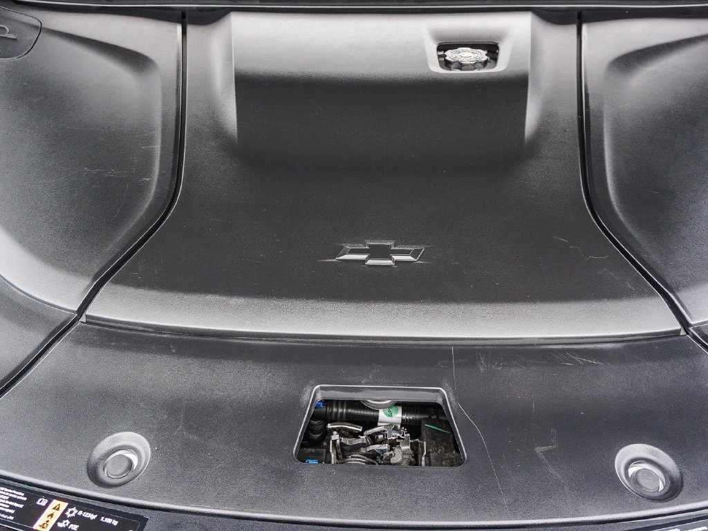 Used 2024 Summit White Chevrolet RS image 25