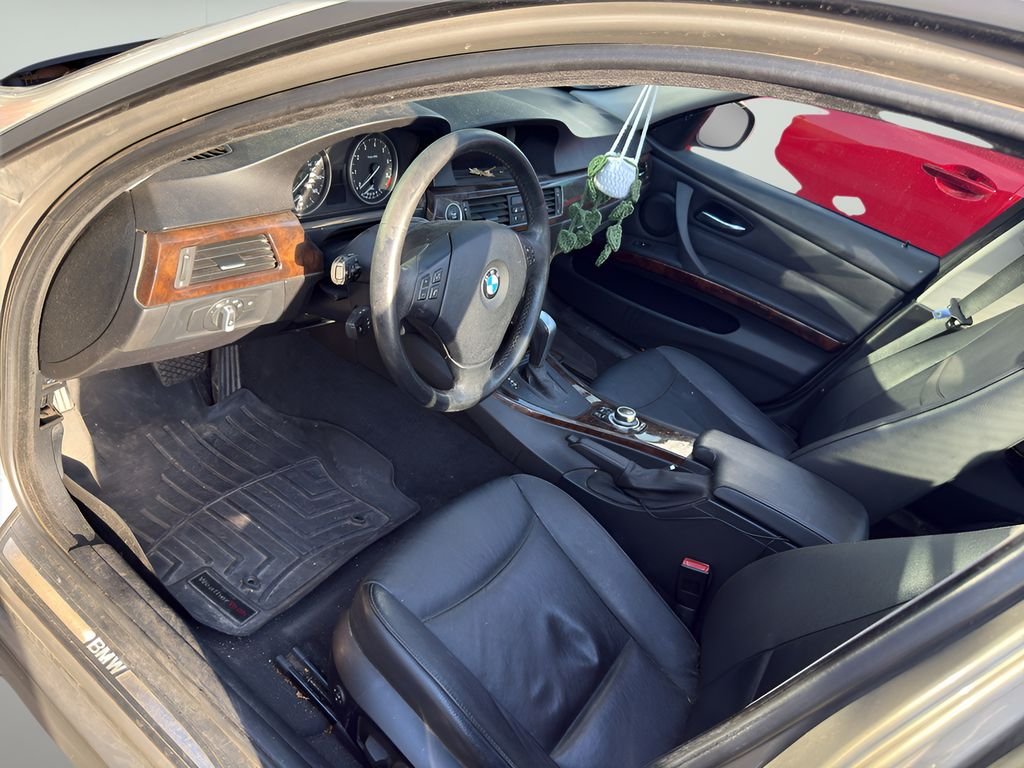 Used 2010 Titanium Silver Metallic BMW 328i xDrive image 10