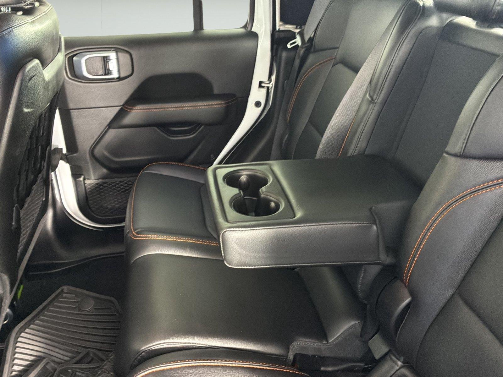 Used 2021 Bright White Clearcoat Jeep Mojave image 22