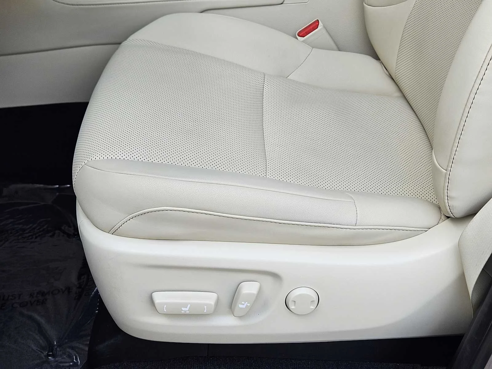 Certified Used 2023 ATOMIC SILVER Lexus Premium image 18