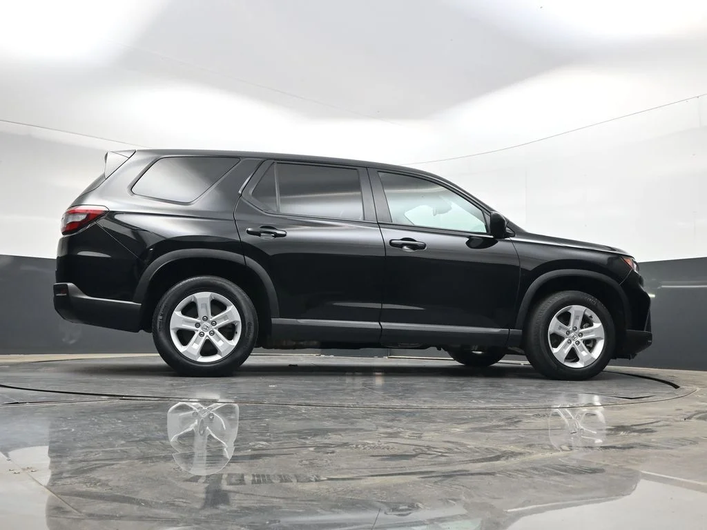 Used 2023 Crystal Black Pearl Honda LX image 38