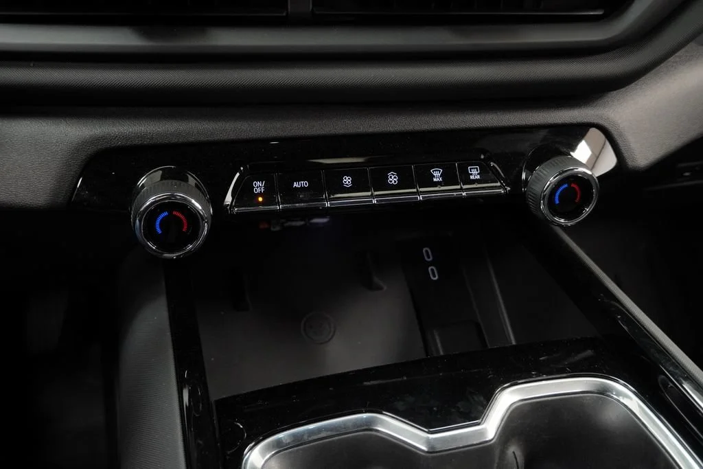 New 2026 Summit White Chevrolet LT - Extended Range image 17