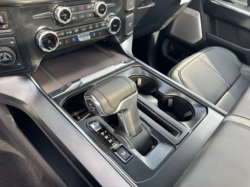 New 2026 White Ford Platinum image 32