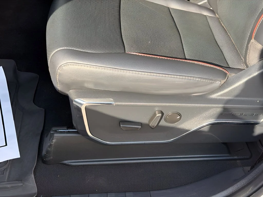 Used 2024 Star White Metallic Tri-Coat Ford Lariat image 19