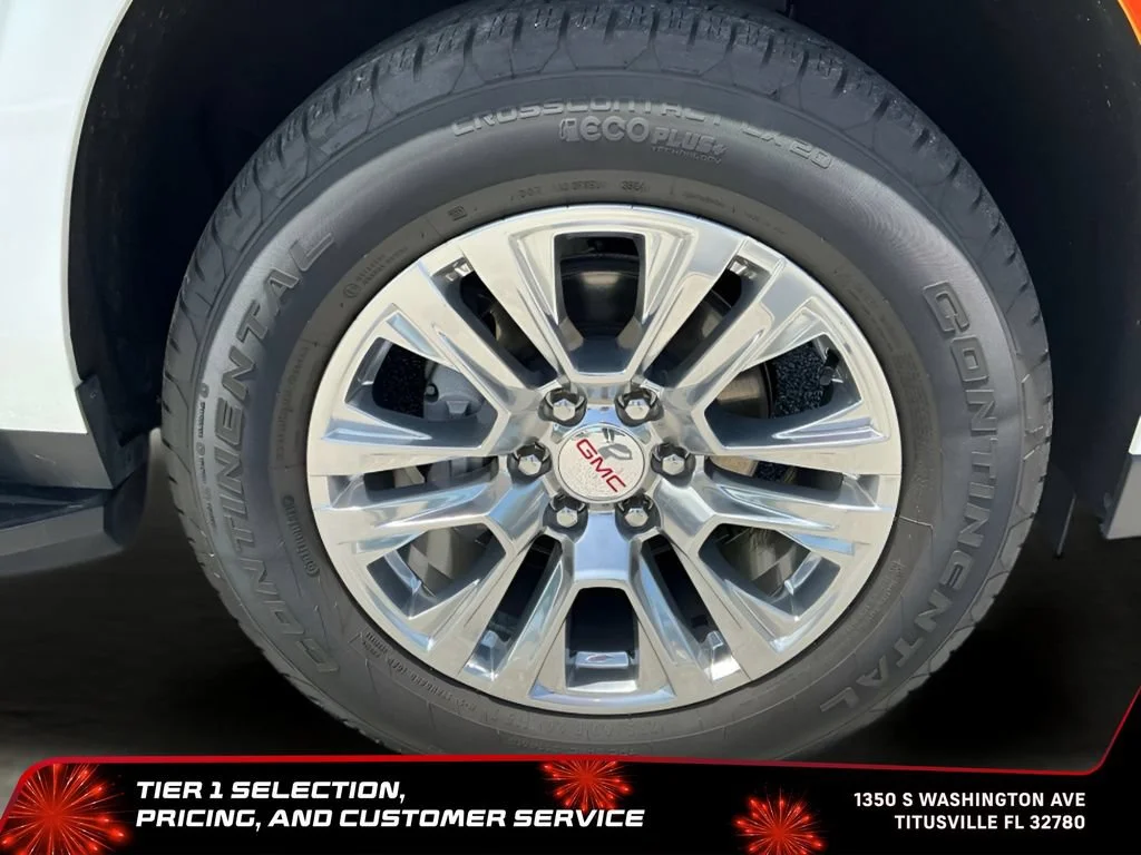 Used 2024 White Frost Tricoat GMC Denali image 45