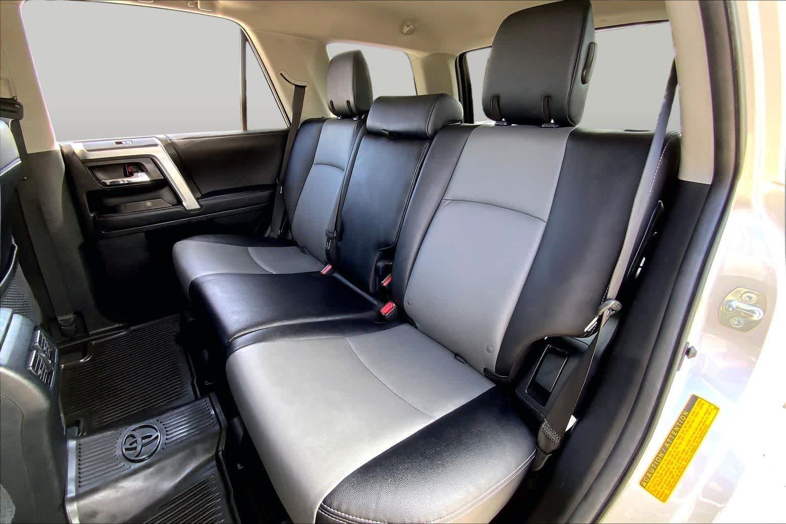 Used 2022 Classic Silver Metallic Toyota SR5 Premium image 20