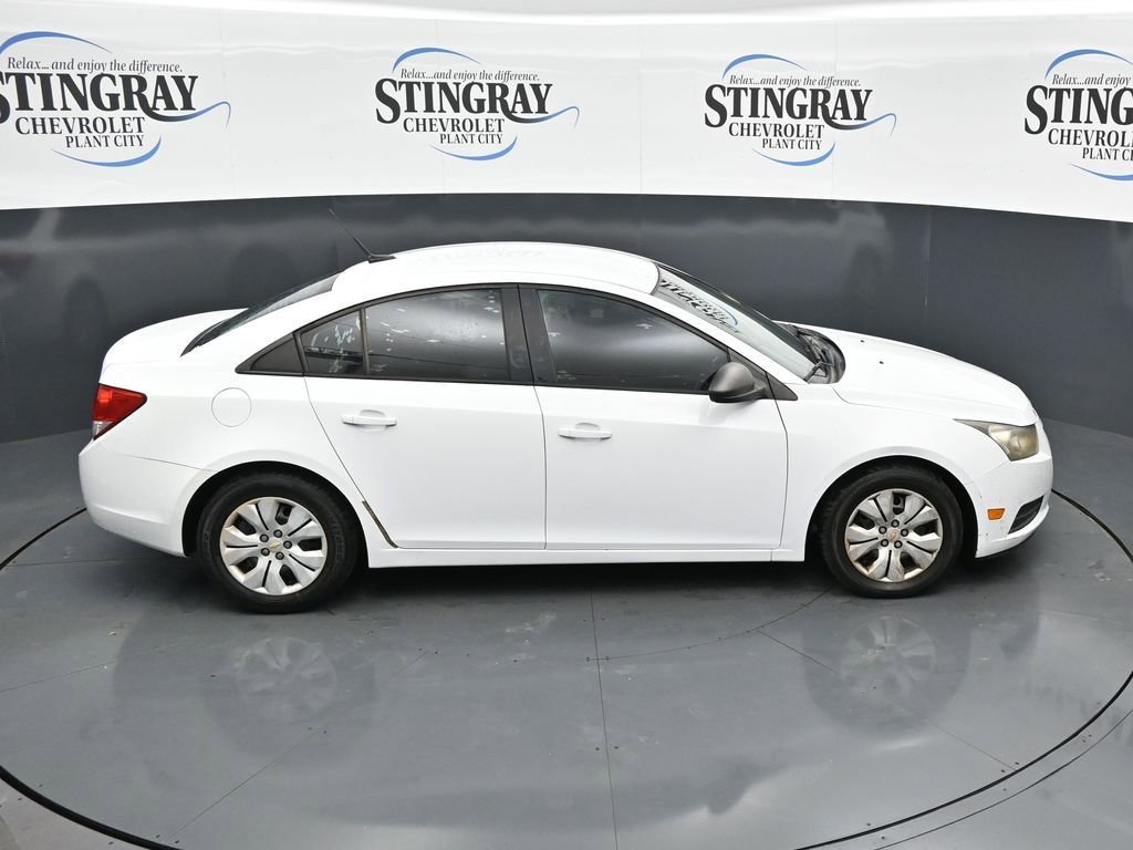 Used 2014 SUMMIT WHITE Chevrolet LS image 25