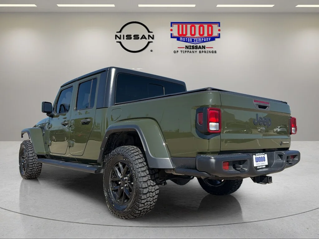 Used 2023 Sarge Green Jeep Sport image 4