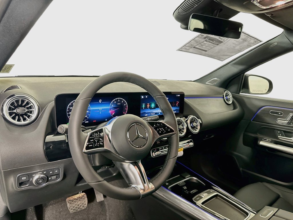 New 2026 Night Black Mercedes-Benz GLA 250 image 38