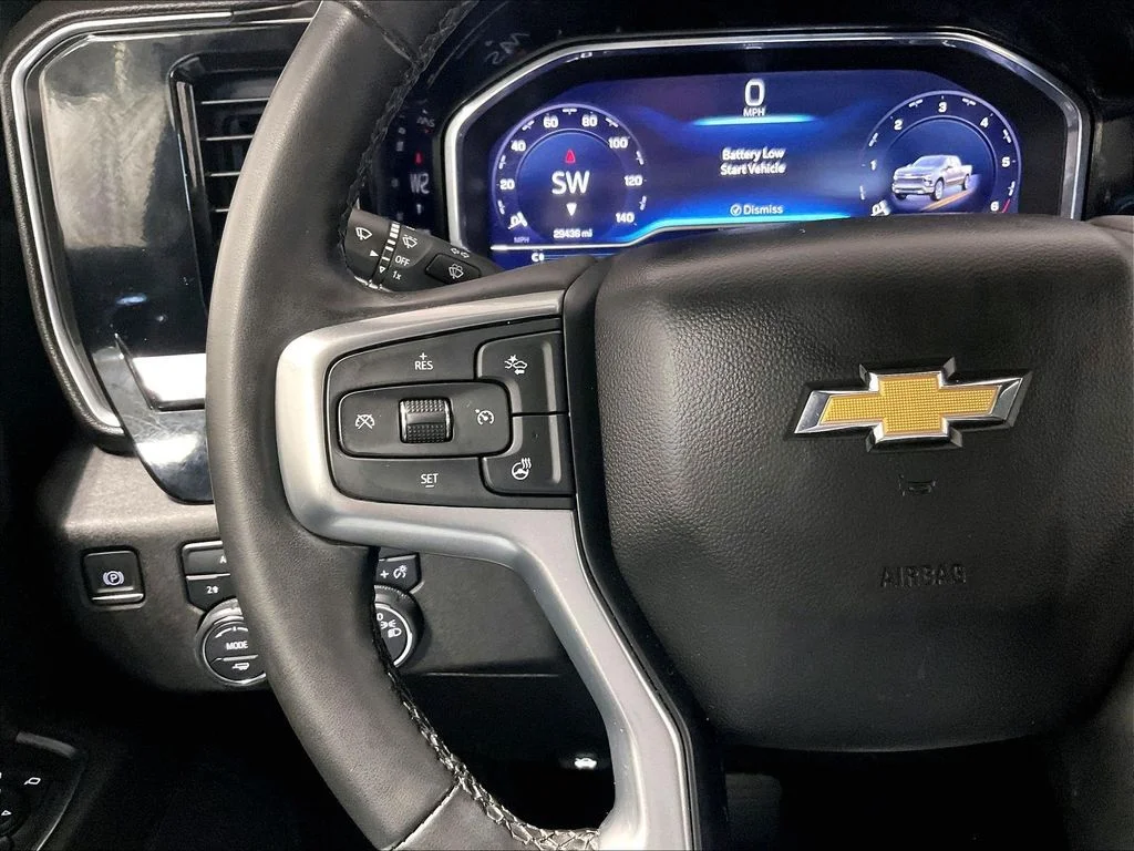 Used 2024 White Chevrolet LT image 22