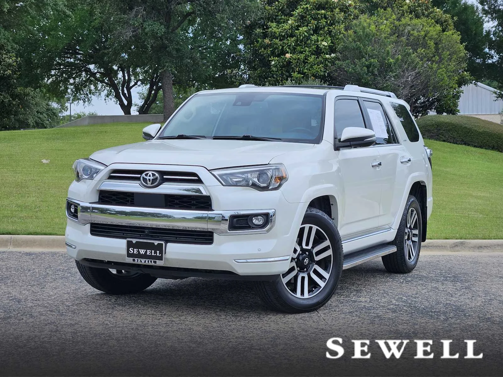 2023 Toyota 4Runner Limited 4WD V6's photo