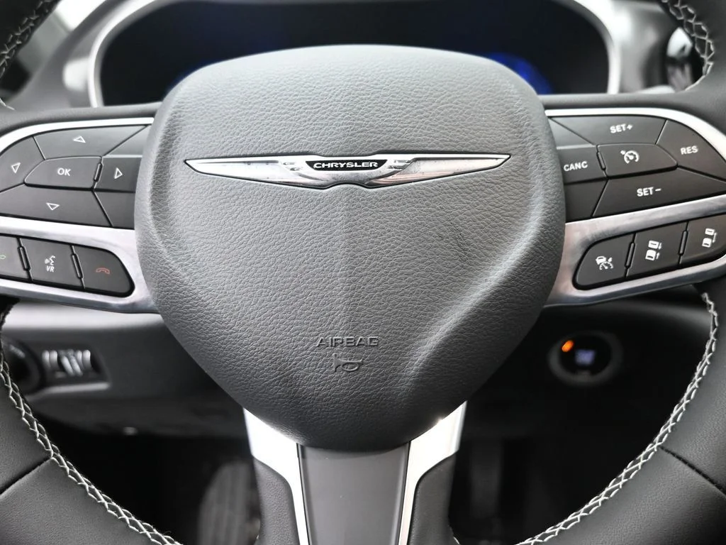 2026 Chrysler Pacifica Select - Photo 26