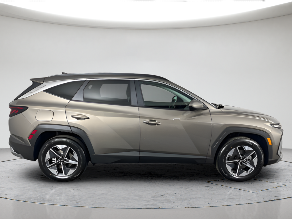 New 2026 Beige Hyundai SEL image 2