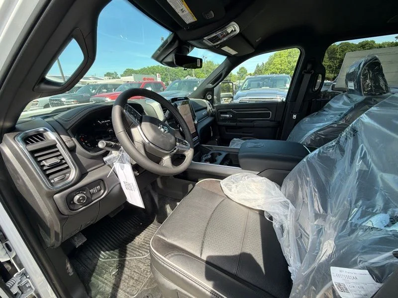 New 2026 Bright White Clear-Coat Exterior Paint RAM Laramie image 10