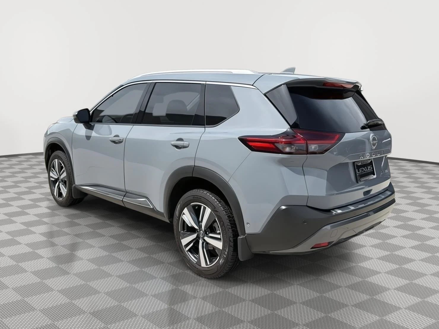 Used 2023 Boulder Gray Pearl Nissan SL image 9